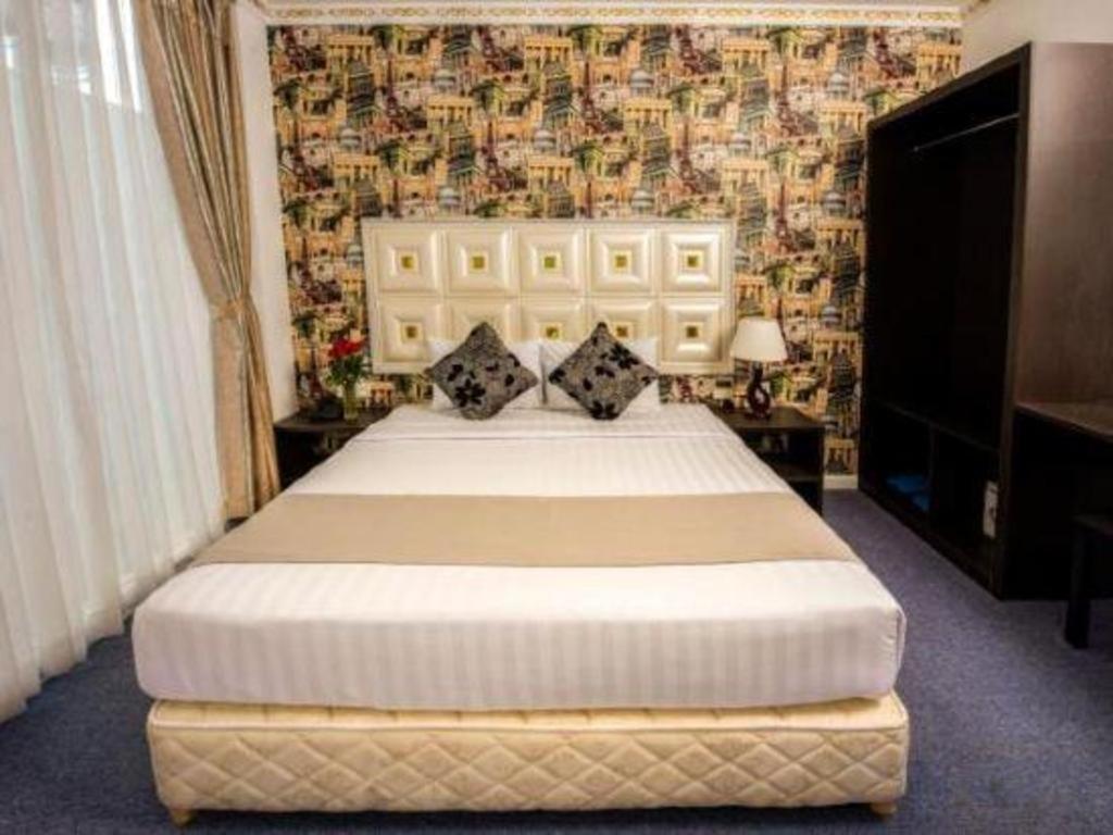 Golden Crown Hotel Saigon ホーチミン市 エクステリア 写真