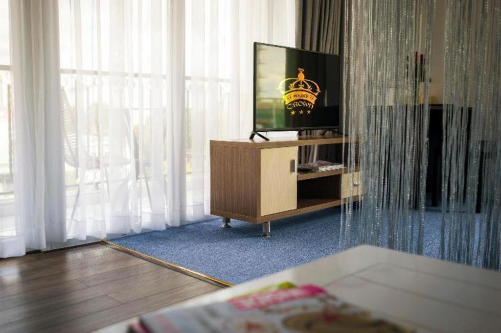 Golden Crown Hotel Saigon ホーチミン市 エクステリア 写真