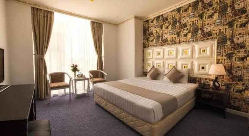 Golden Crown Hotel Saigon ホーチミン市 エクステリア 写真